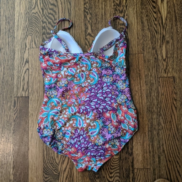 Women's ruched swimsuit - Picture 3 of 3